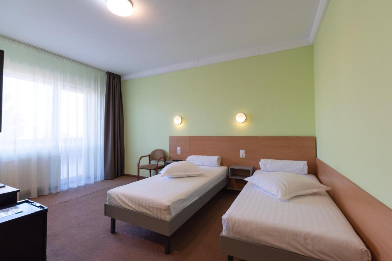Vila Rosa 2 Ξενοδοχείο Κλουζ-Ναπόκα Εξωτερικό φωτογραφία